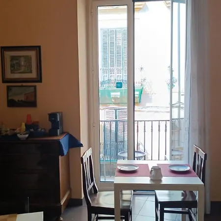 Vivaldi Bed & Breakfast 2*
