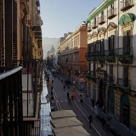 Vivaldi Panzió Palermo