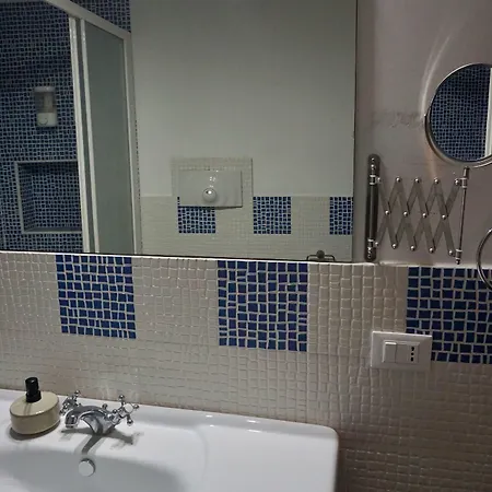 Vivaldi Bed & Breakfast 4*