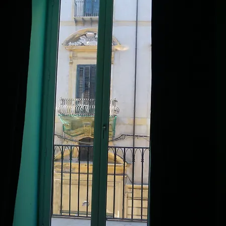 Vivaldi Bed & Breakfast 4*