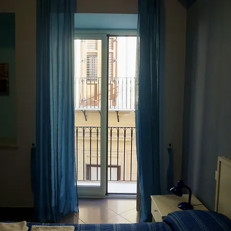 Vivaldi 4* باليرمو